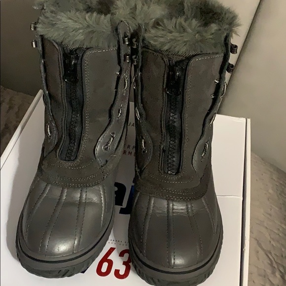 Pajar Waterproof Boots - Picture 2 of 5